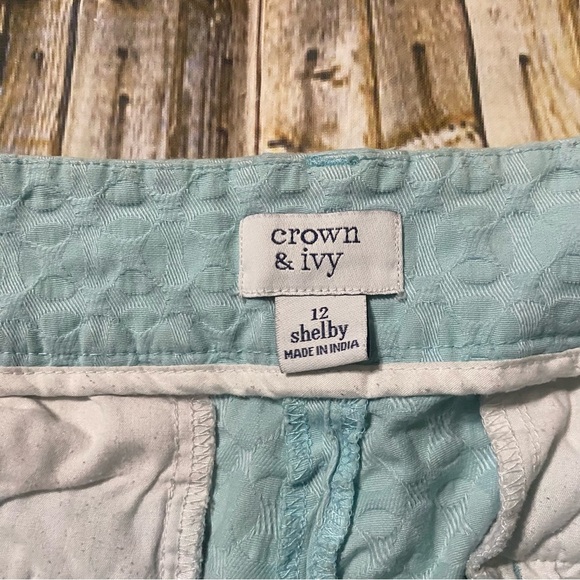Crown & Ivy Blue Shelby Cotton Stretch Scalloped Hem Textured Shorts - Picture 4 of 5